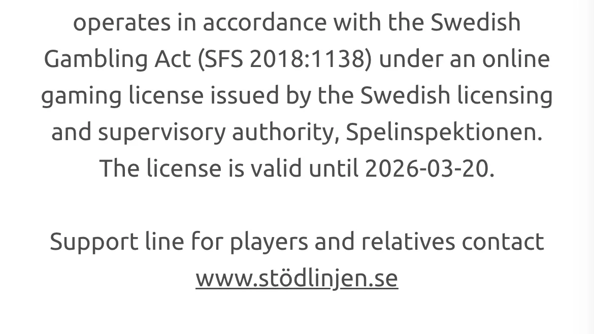 Licenstexten i Slotsmagics sidfot med hänvisning till Spelinspektionen